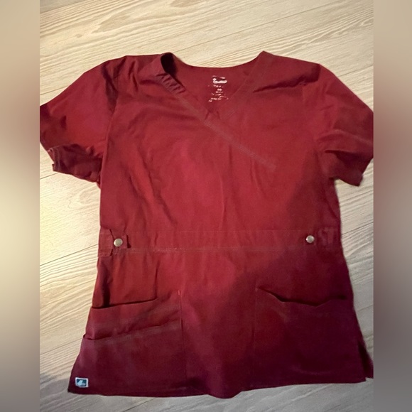 ADAR Other - ADAR sz large wine burgundy, scrub top gently used